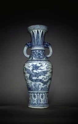 Le Vase à Dragons Volants : Découverte d'un Trésor Inattendu dans l'Art du VIIIe Siècle en Malaisie !